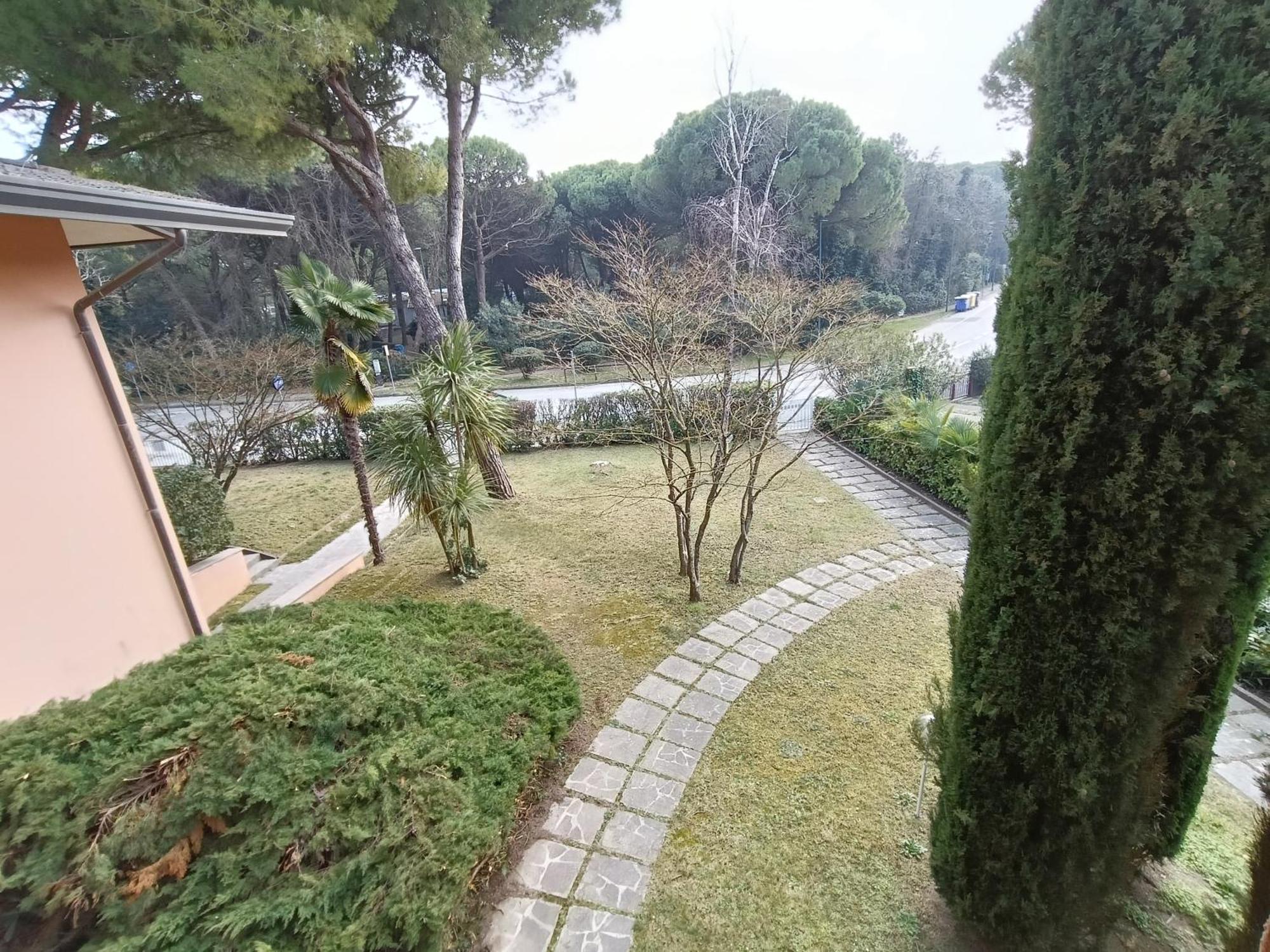 Residence Maria Elena - 30 Pt Lignano Sabbiadoro Exterior photo